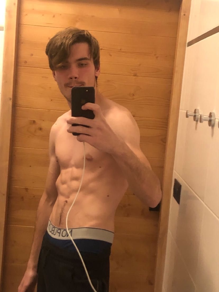 Profil de Jessé, 23 ans, Escort Gay Monaco à Saint-Guilhem-le-Désert