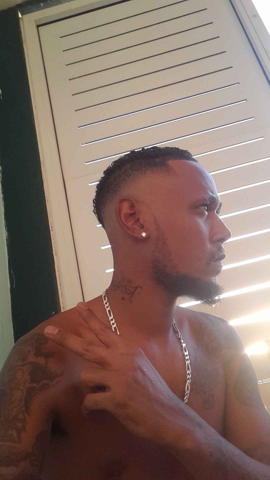 Profil de Louis-xavier, 35 ans, Escort Gay Monaco à Champfleury