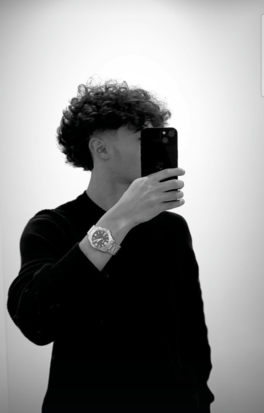 Profil de Hoan, 20 ans, Escort Gay Monaco à Nébian