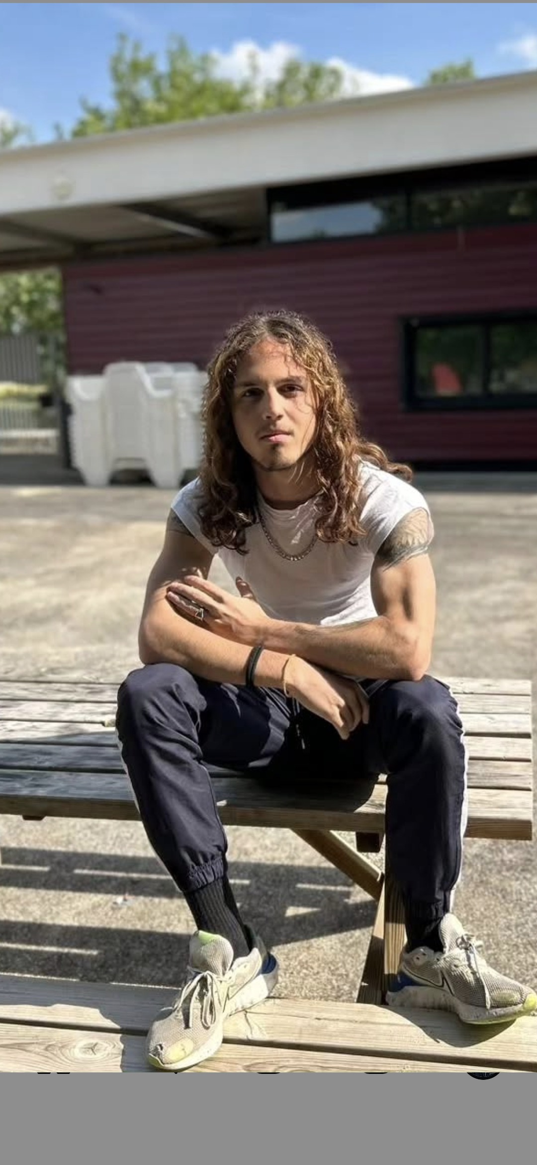 Profil de Nadav, 18 ans, Escort Gay Monaco à Milhaud