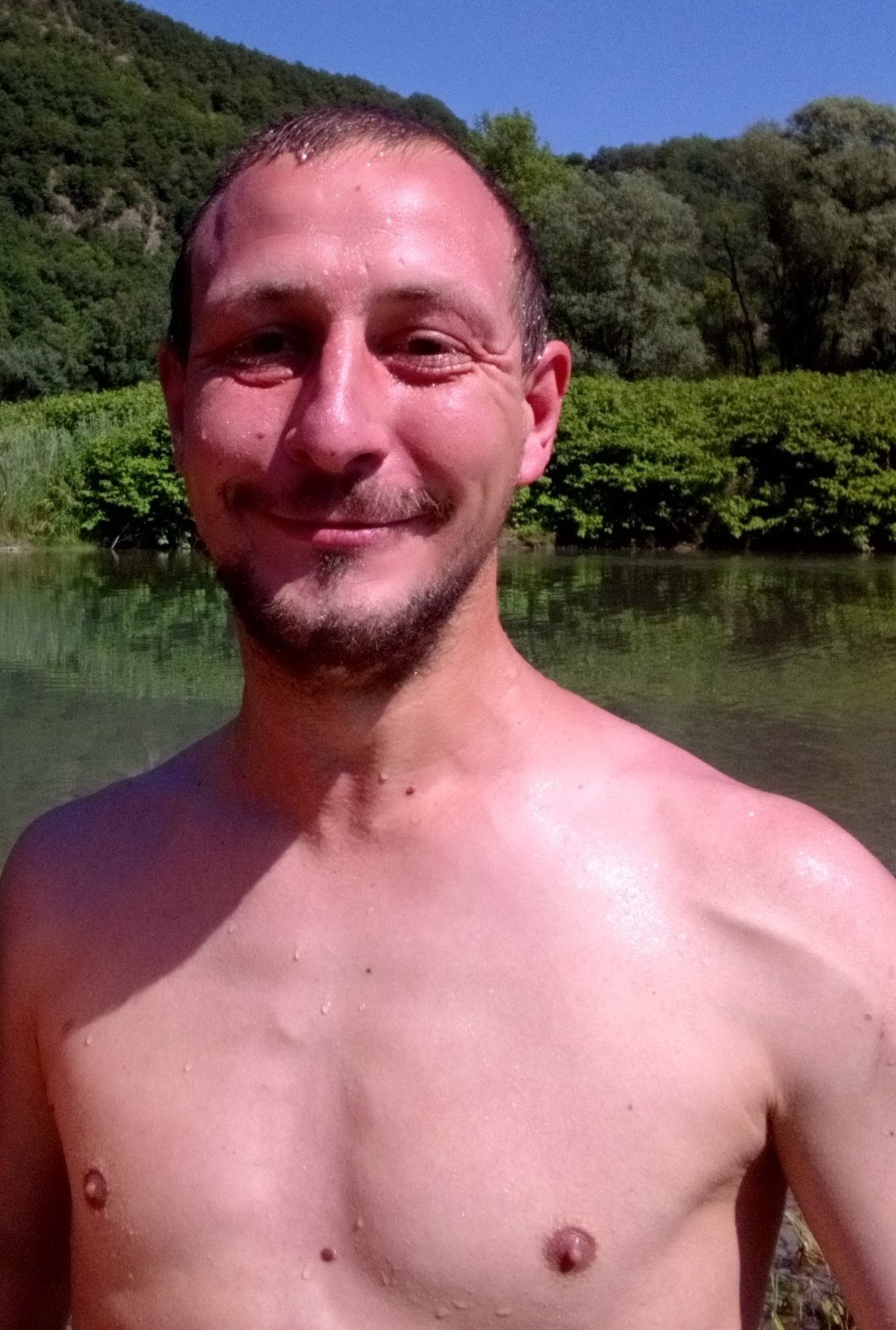 Profil de Ruddy, 40 ans, Escort Gay Monaco à Calvisson