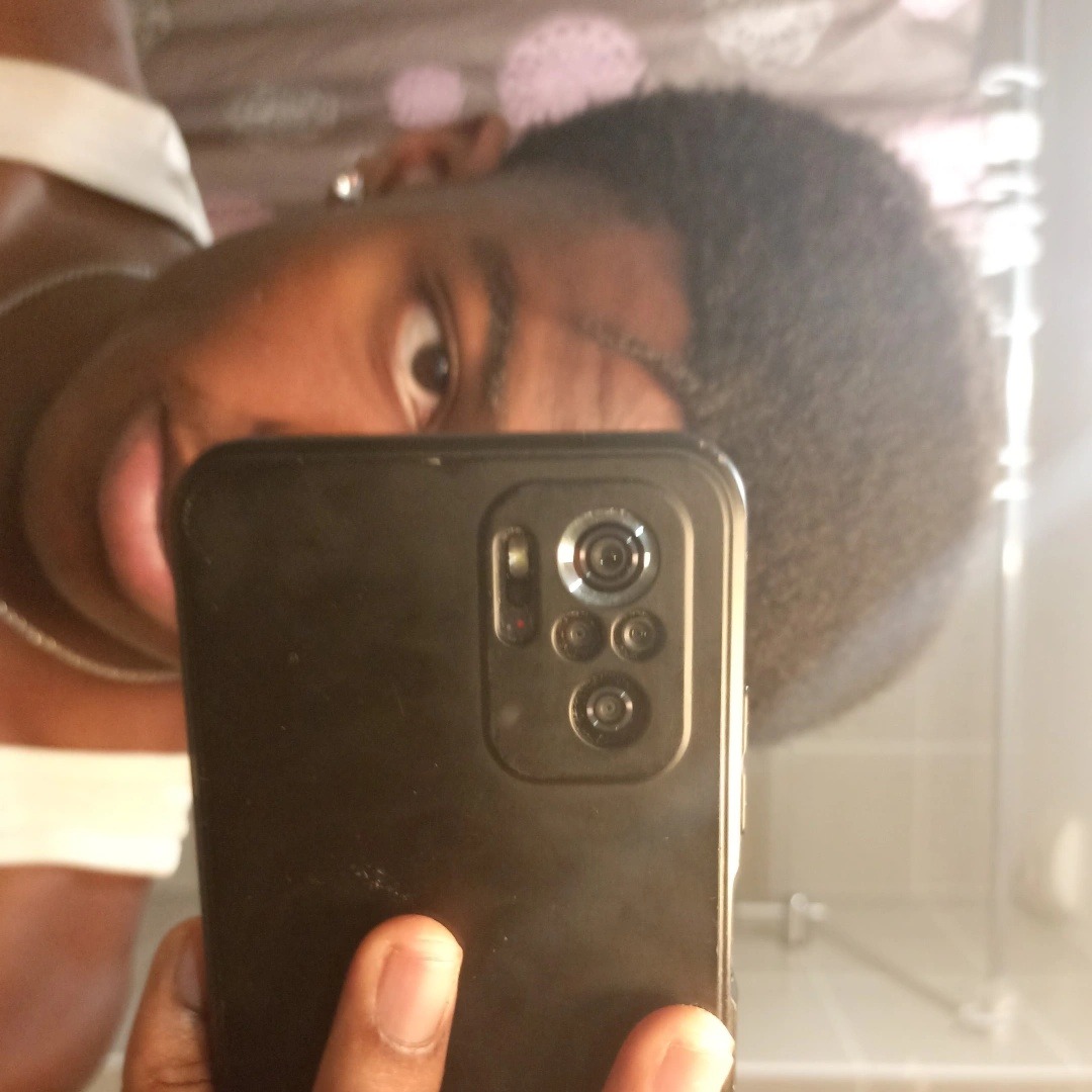 Profil de Diego, 22 ans, Escort Gay Monaco à Serviers-et-Labaume