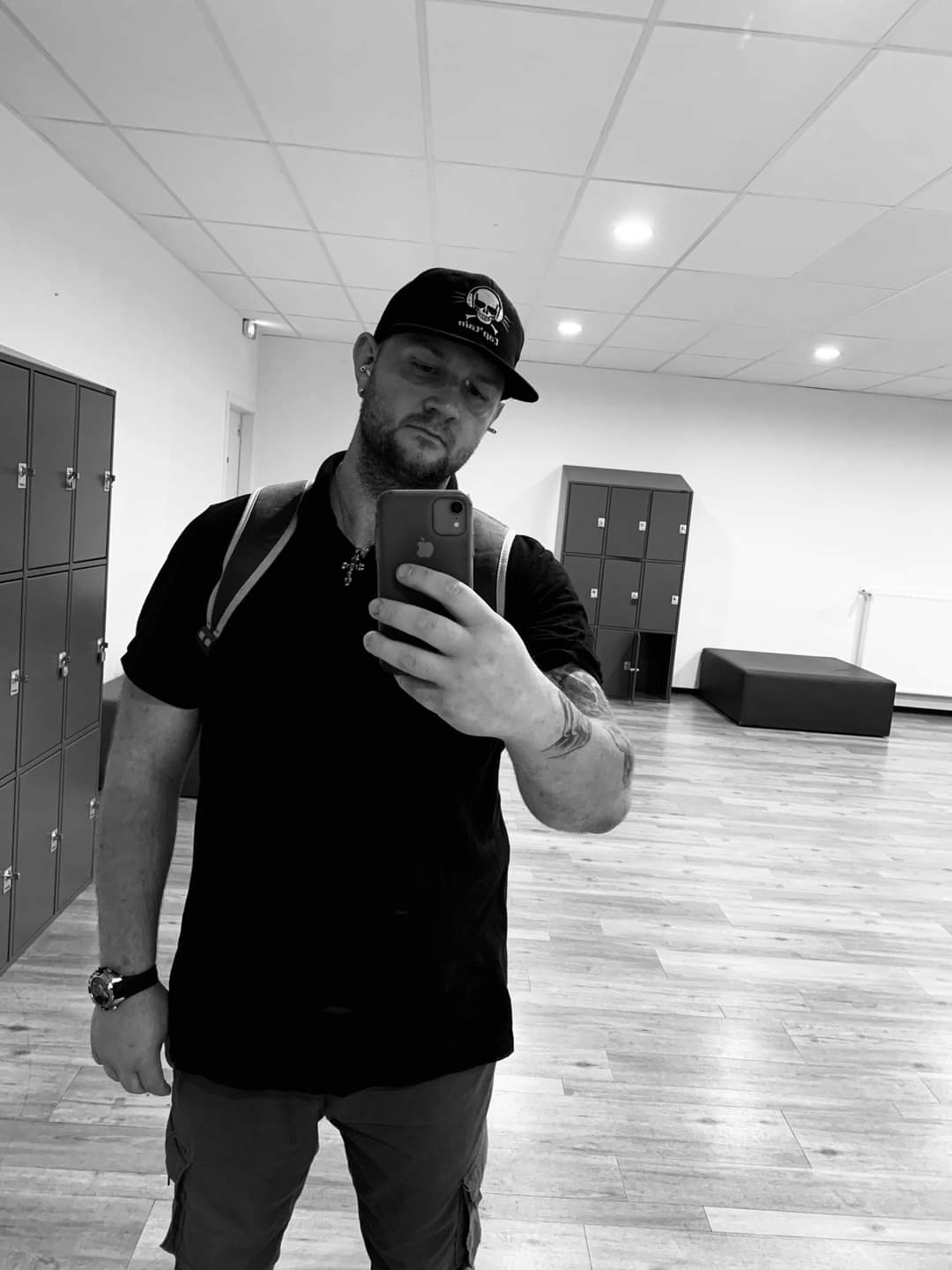 Profil de Ales, 32 ans, Escort Gay Monaco à Tourbes