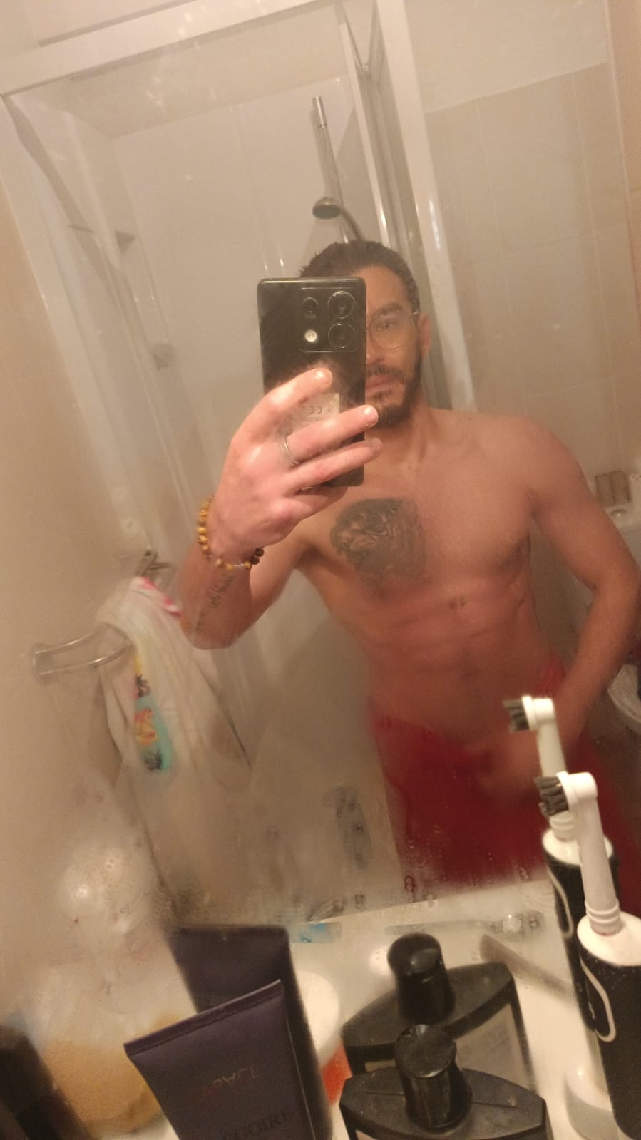 Profil de Hendy, 36 ans, Escort Gay Monaco à Thury