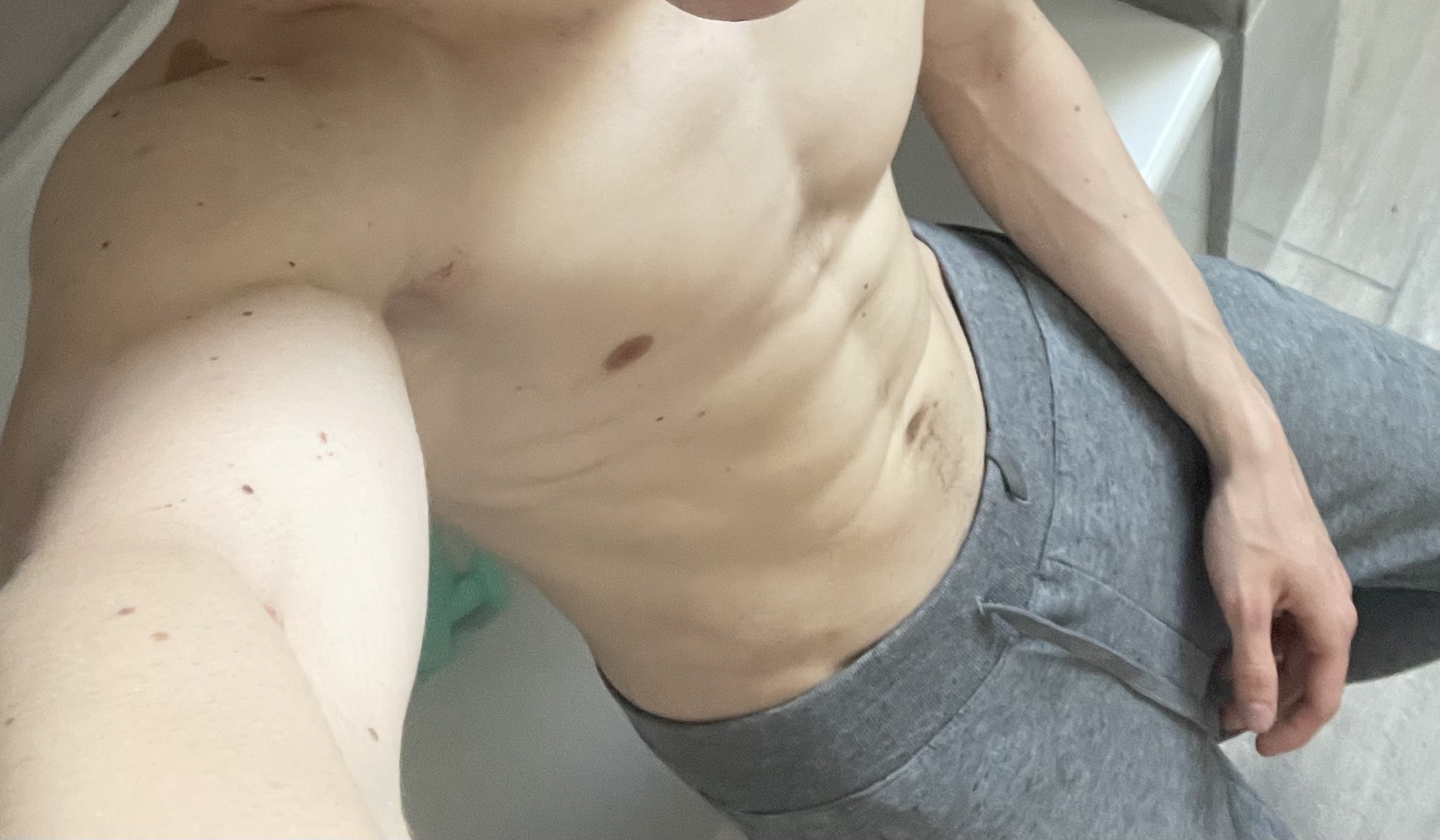 Profil de Milton, 20 ans, Escort Gay Monaco à Dourgne