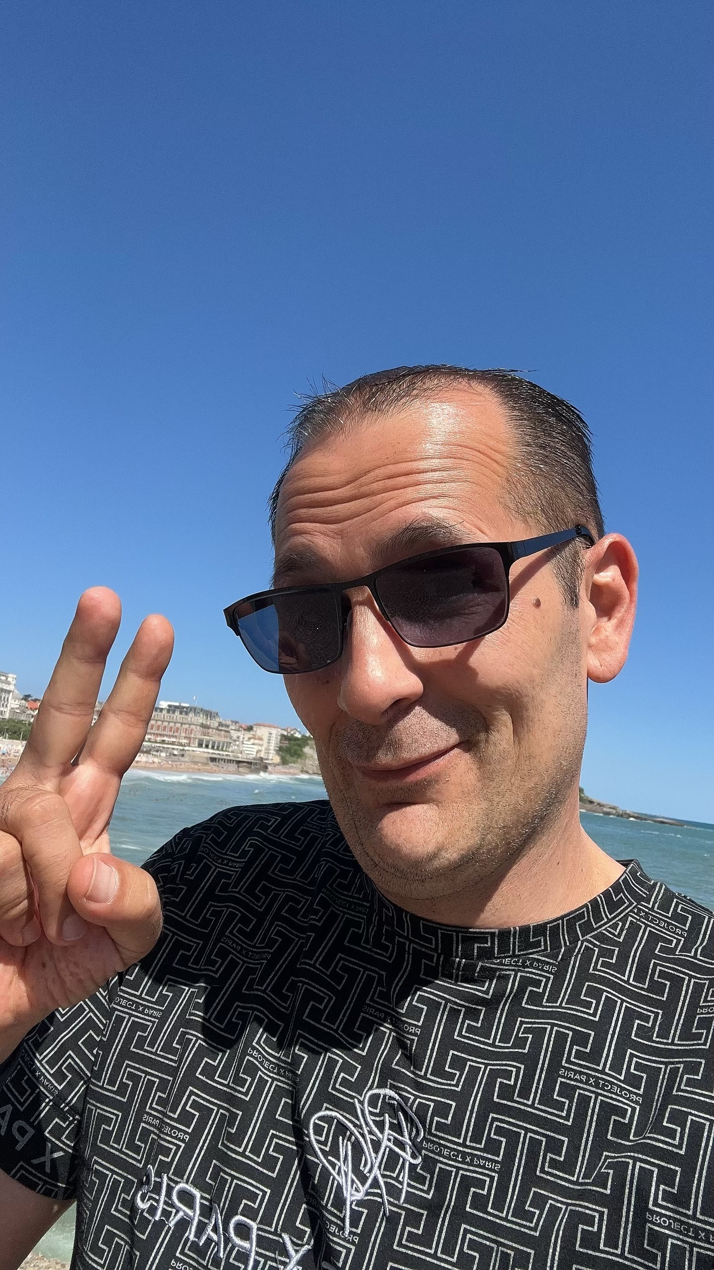 Profil de Fehd, 46 ans, Escort Gay Monaco à Combes