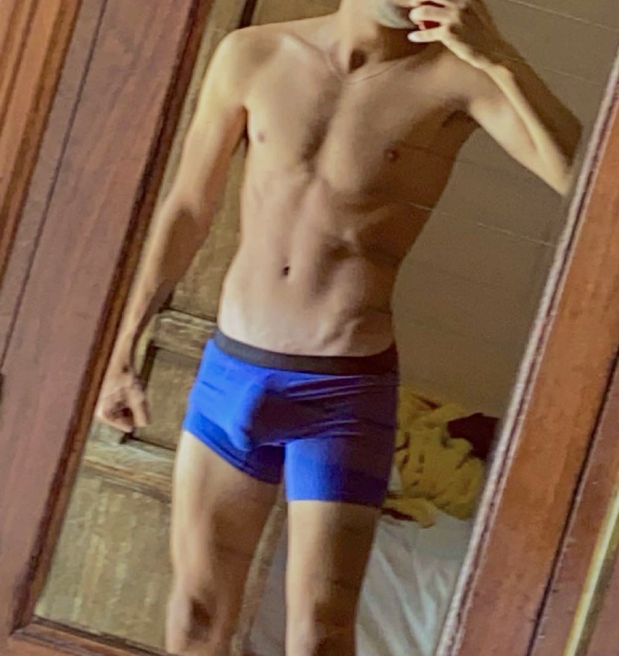 Profil de Cebrail, 27 ans, Escort Gay Monaco à Saint-Marcel-de-Careiret