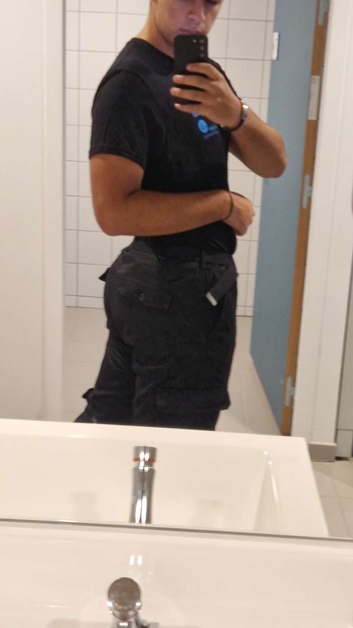 Profil de Oswaldo, 19 ans, Escort Gay Monaco à Vailhauquès