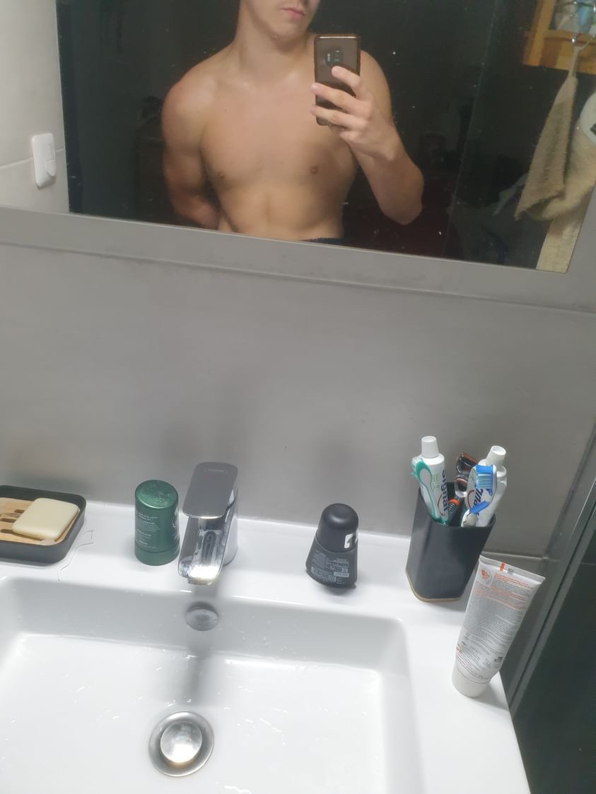 Profil de Guerlain, 19 ans, Escort Gay Monaco à Ganges