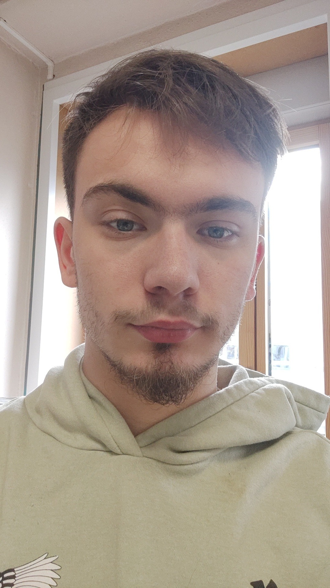 Profil de Jaylan, 21 ans, Escort Gay Monaco à Bez-et-Esparon