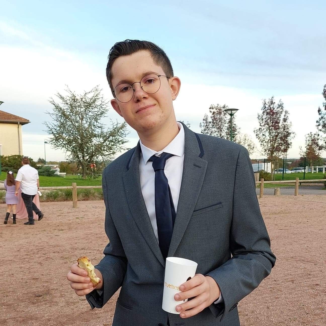 Profil de Mamar, 21 ans, Escort Gay Monaco à Janville