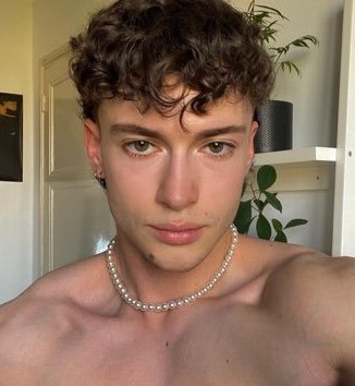 Profil de Kayane, 26 ans, Escort Gay Monaco à Palavas-les-Flots