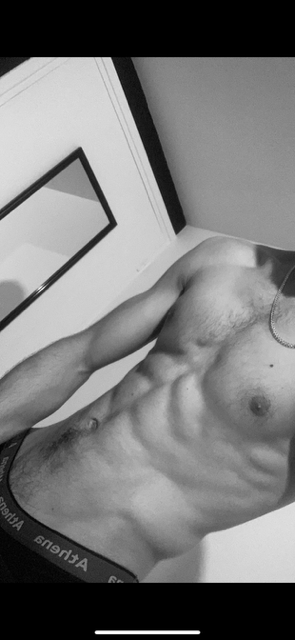 Profil de Cheikhna, 24 ans, Escort Gay Monaco à Vabre