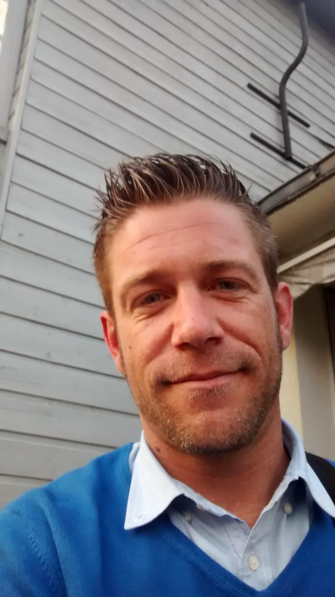 Profil de Louis-arnaud, 47 ans, Escort Gay Monaco à Poudis