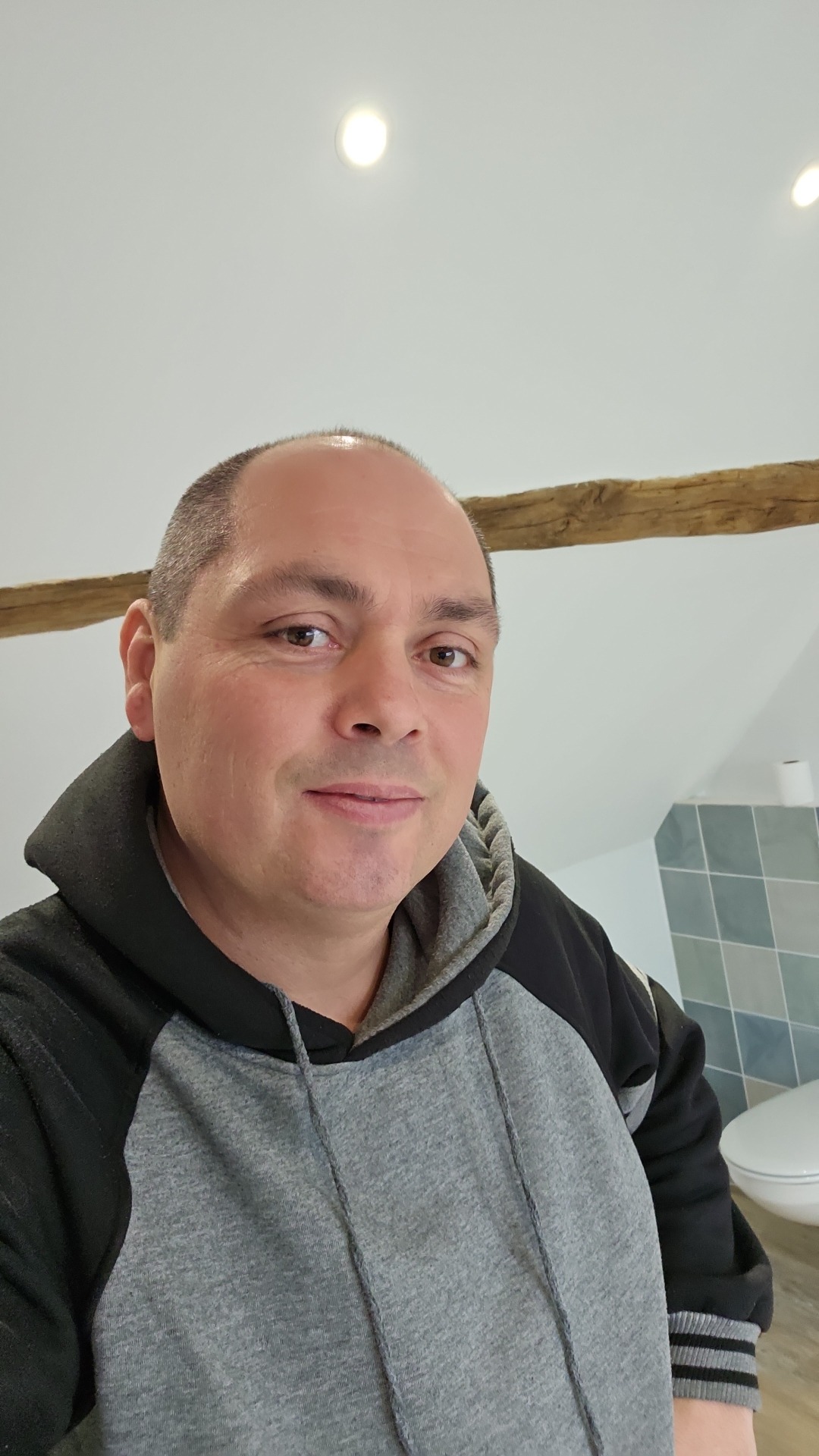 Profil de Shamseddine, 43 ans, Escort Gay Monaco à Fontarèches