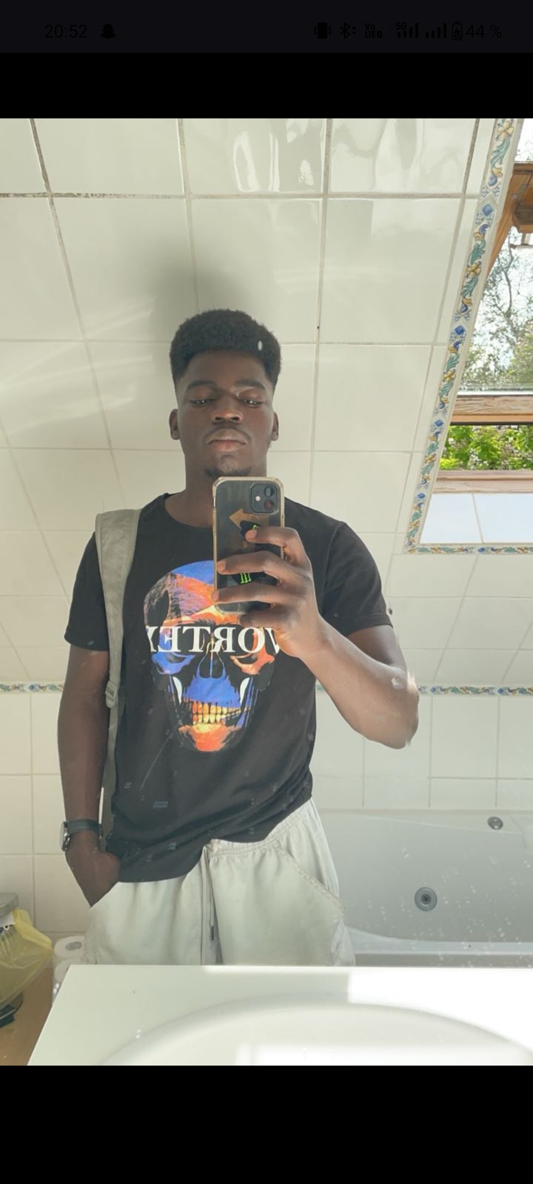 Profil de Ame, 25 ans, Escort Gay Monaco à Romery