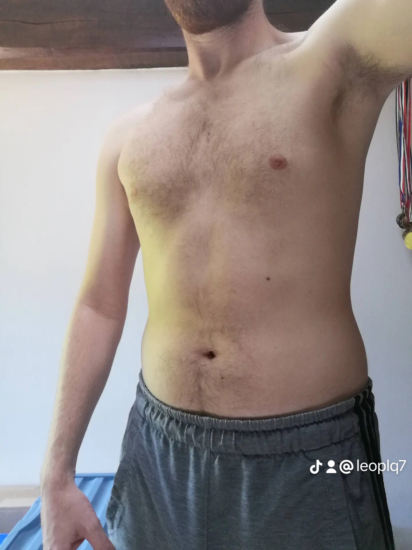 Profil de Touffik, 25 ans, Escort Gay Monaco à Argelliers