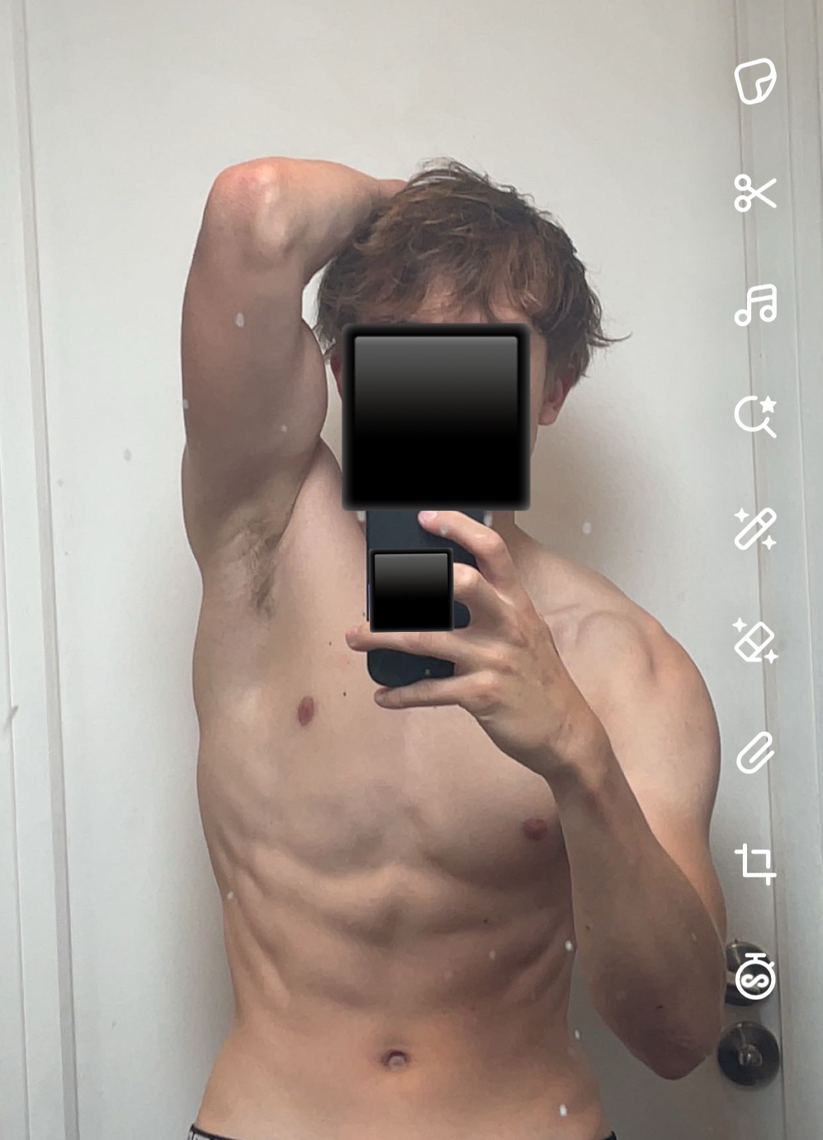 Profil de Erdi, 18 ans, Escort Gay Monaco à Quarante