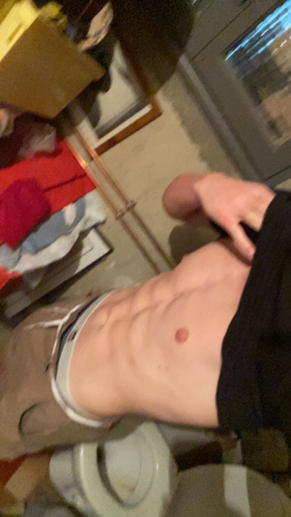 Profil de Randall, 18 ans, Escort Gay Monaco à Montarnaud