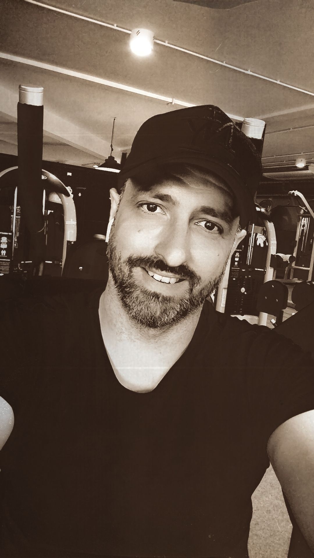 Profil de Tiburce, 41 ans, Escort Gay Monaco à Pannes