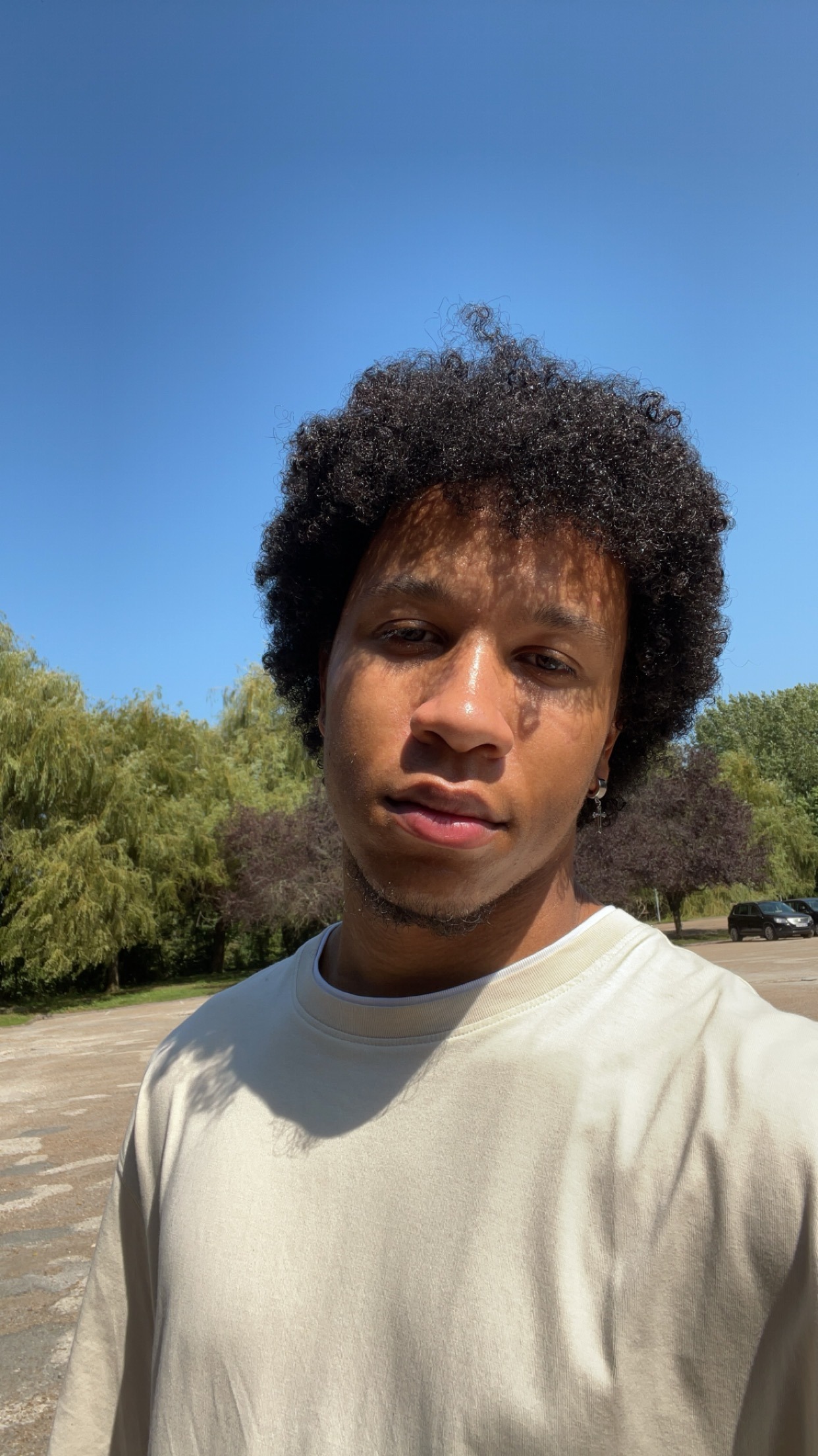 Profil de Rasim, 19 ans, Escort Gay Monaco à Saint-Jean-de-Marcel