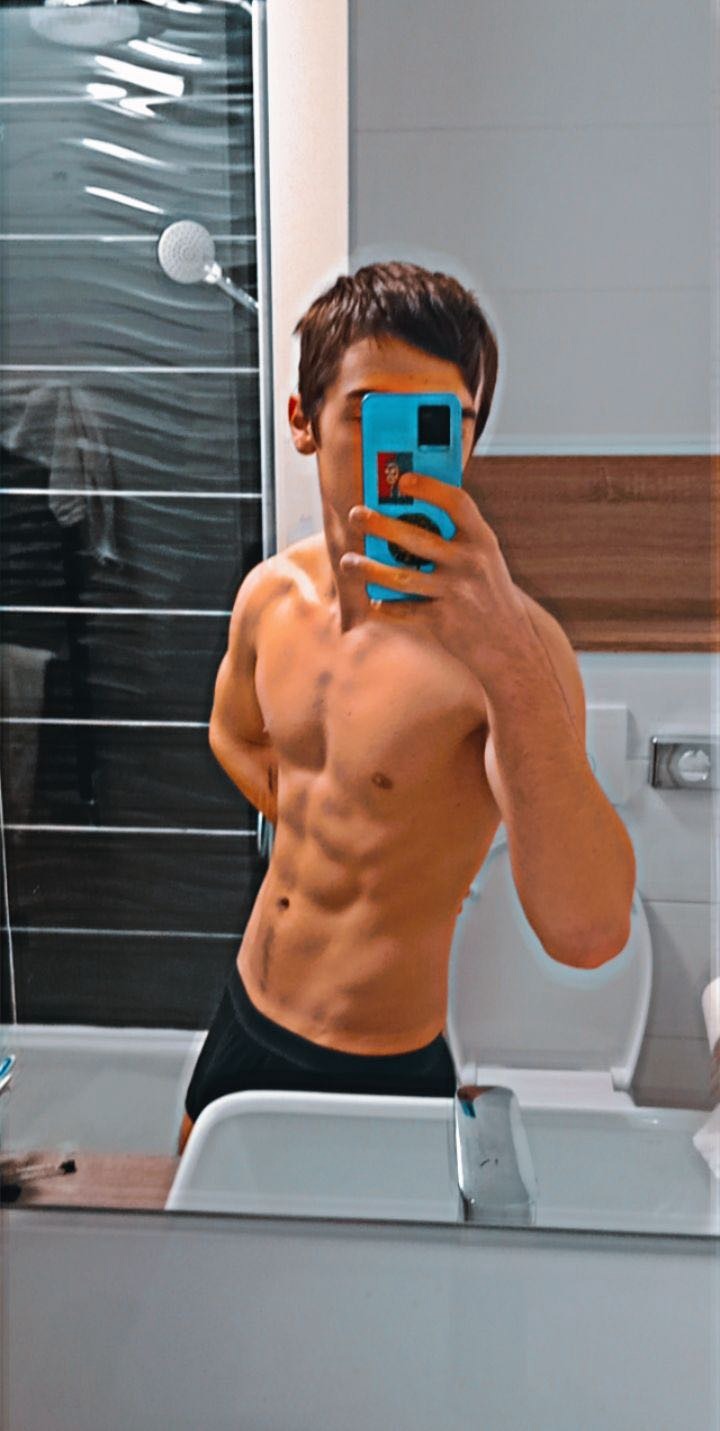 Profil de Herman, 20 ans, Escort Gay Monaco à Saint-Pierre-de-Trivisy