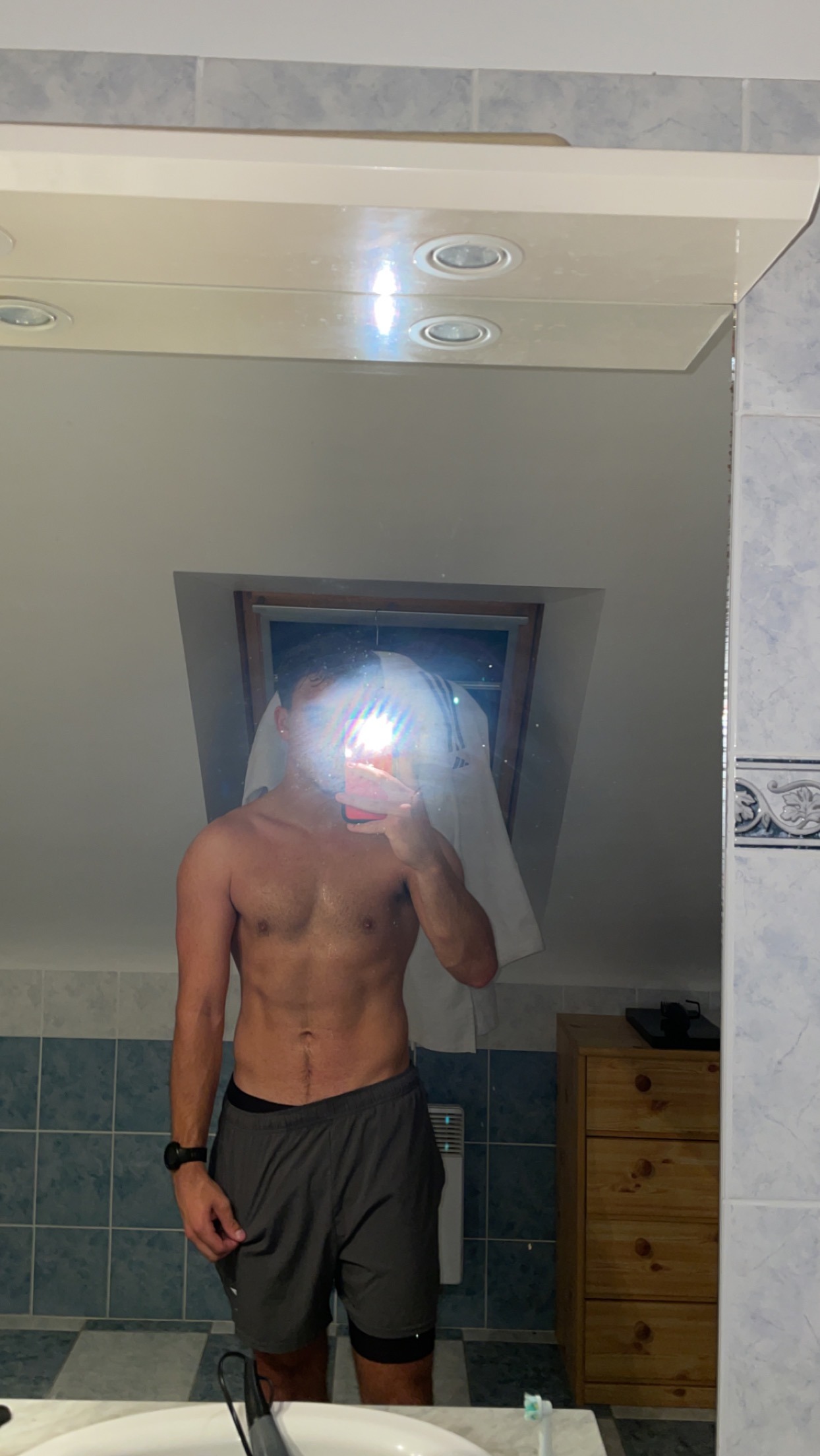 Profil de Sarhan, 23 ans, Escort Gay Monaco à Nessa