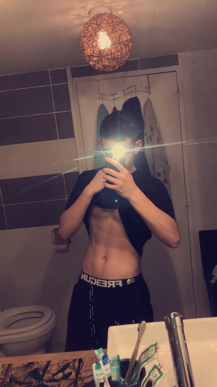 Profil de Joran, 20 ans, Escort Gay Monaco à Nages