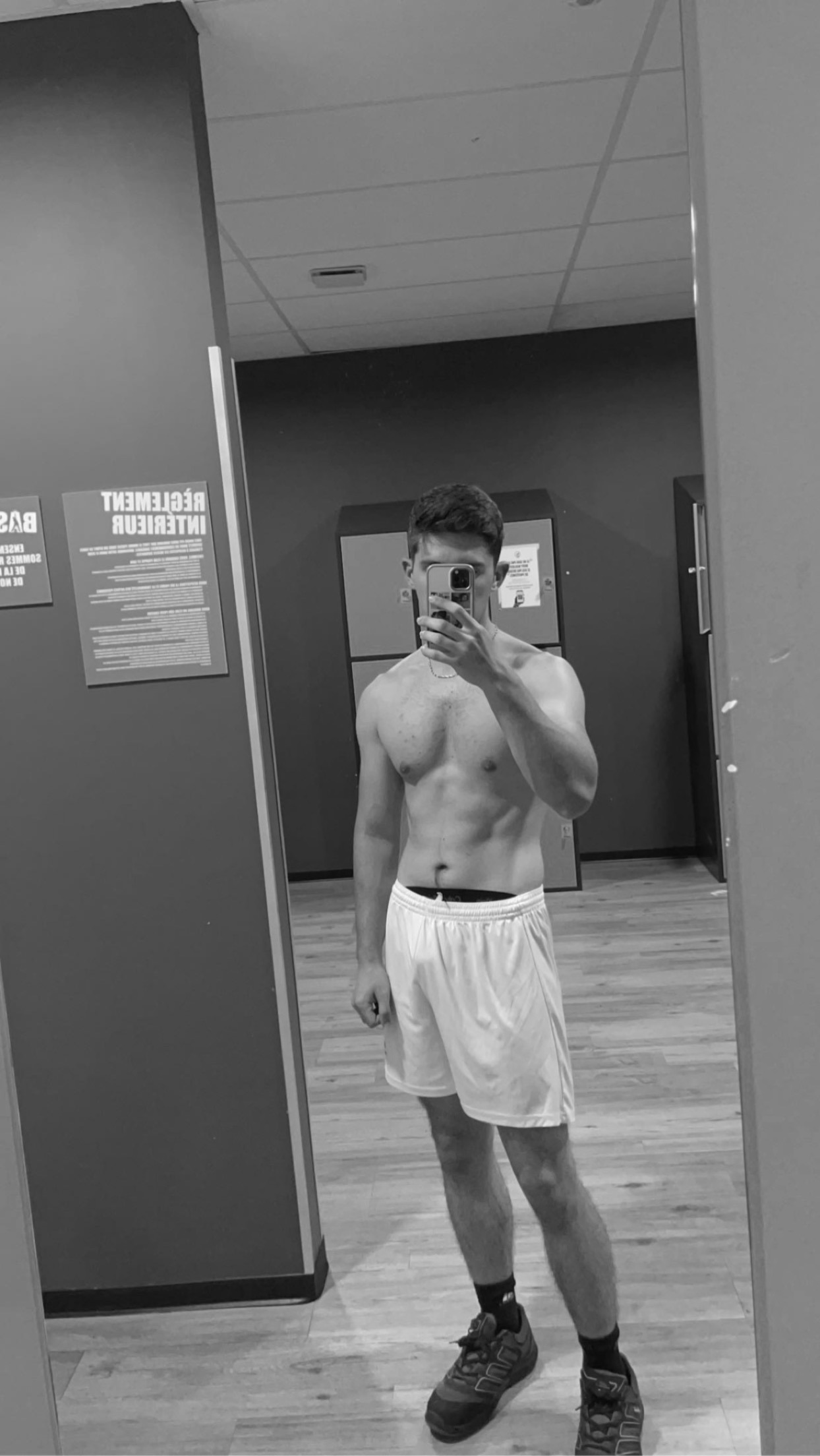 Profil de Helier, 25 ans, Escort Gay Monaco à Naves