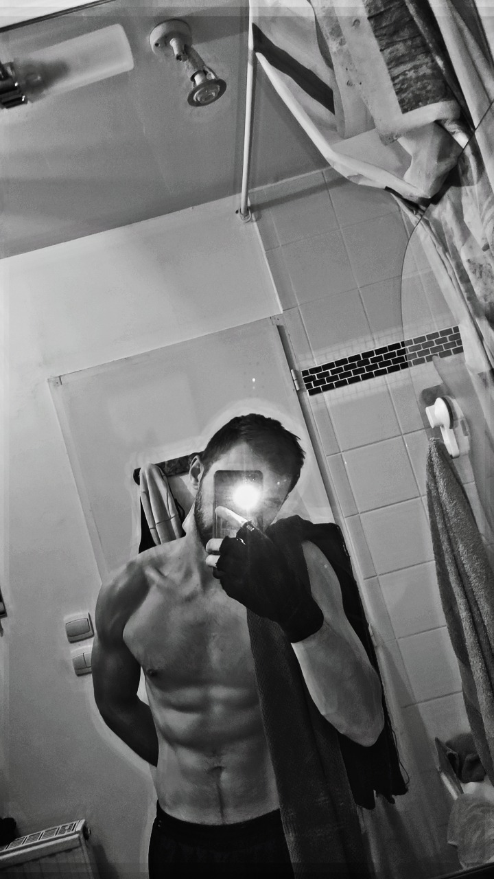 Profil de Septime, 28 ans, Escort Gay Monaco à Tolla