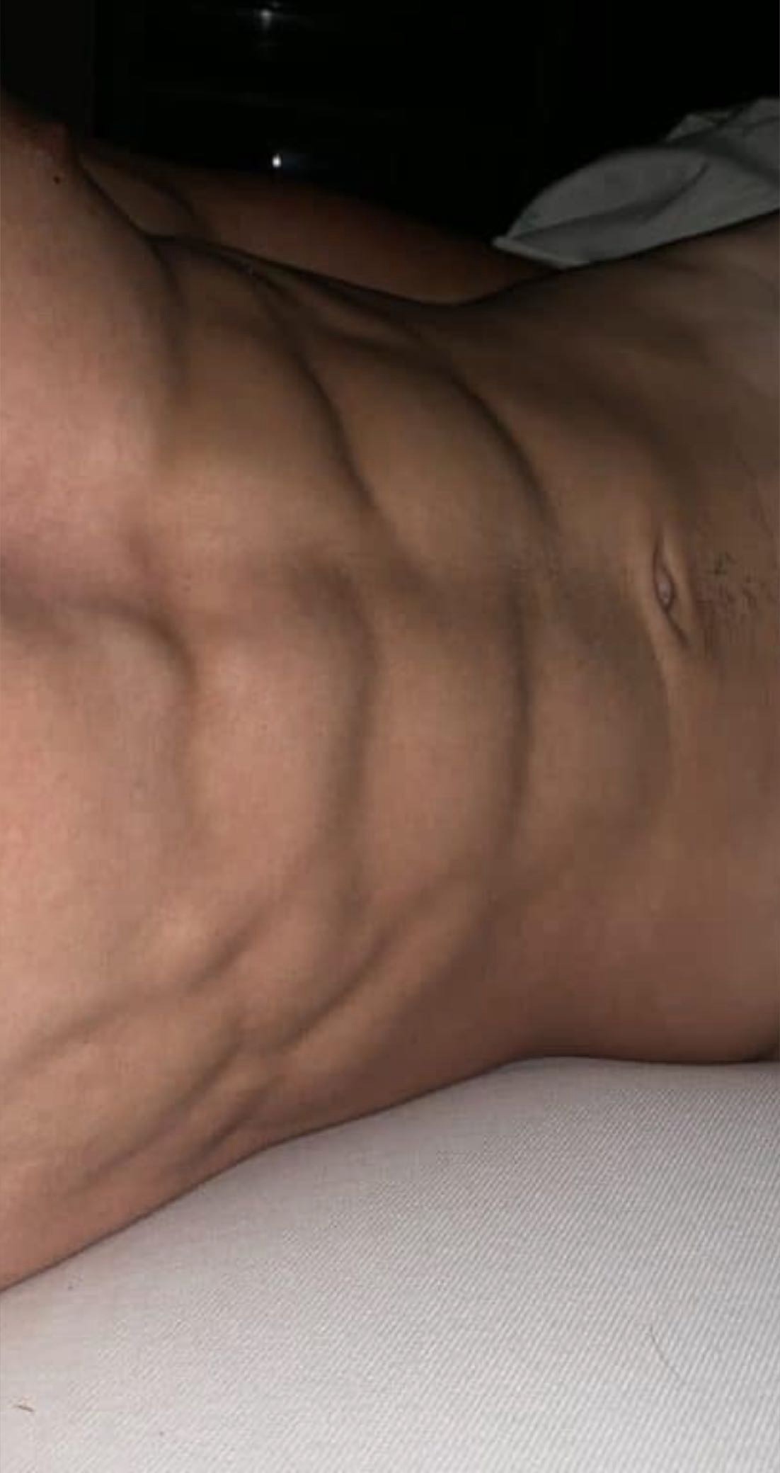 Profil de Abdel-jalil, 26 ans, Escort Gay Monaco à Dénat
