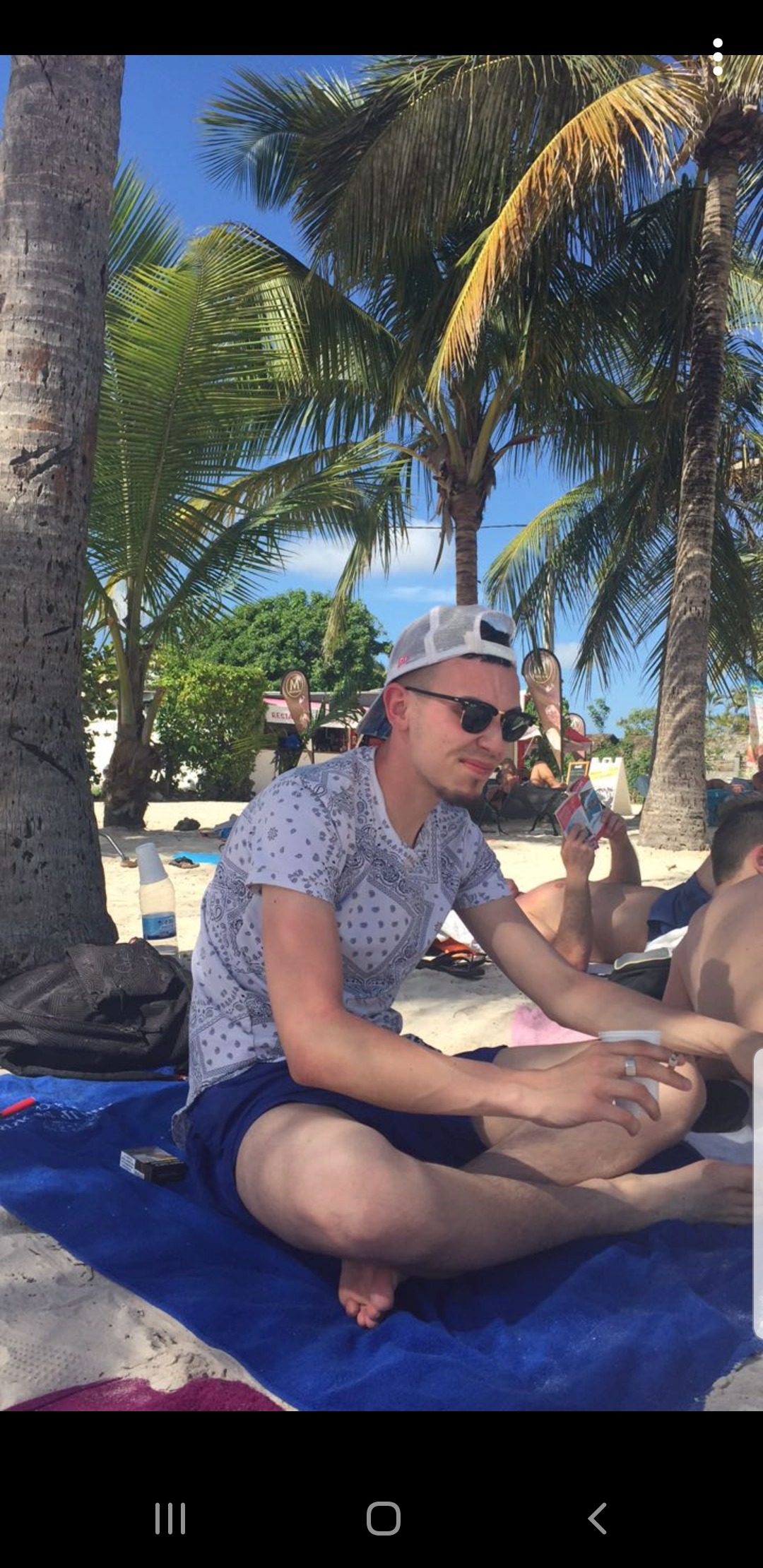 Profil de Eliezer, 31 ans, Escort Gay Monaco à Saint-Sulpice-la-Pointe