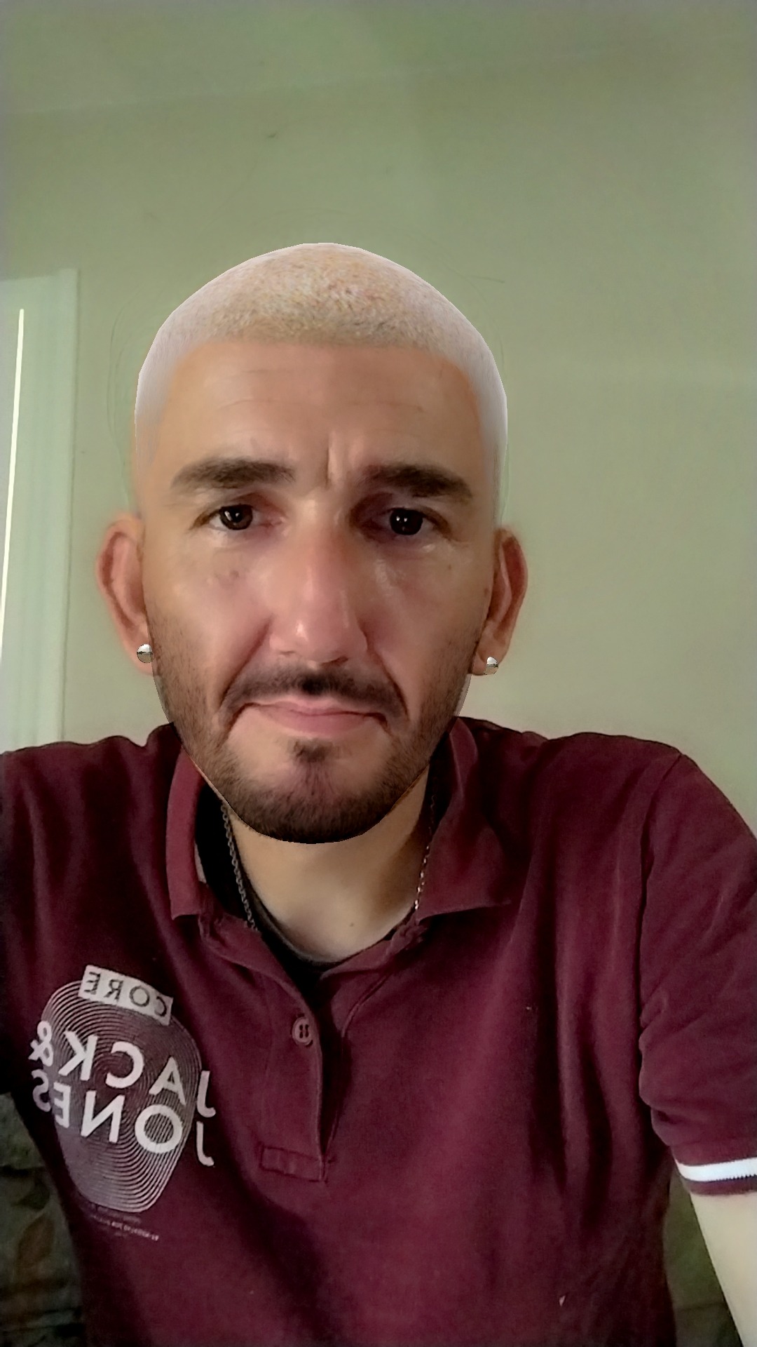 Profil de Mehdi, 37 ans, Escort Gay Monaco à Fouchères
